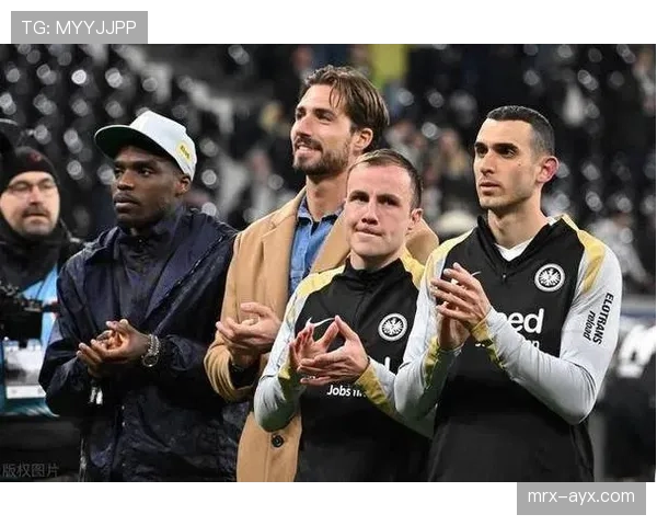 德甲转会谈判内幕：俱乐部博弈与球员动向分析