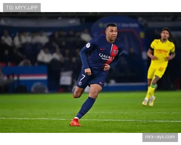 巴尔科拉能否成为巴黎核心?战术适配性与进攻主导力解析 巴尔科拉能否成为巴黎核心?战术适配性与进攻主导力解析