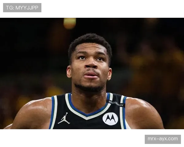 勒布朗利用挡拆提升得分效率，关键时刻远超字母哥展现核心价值